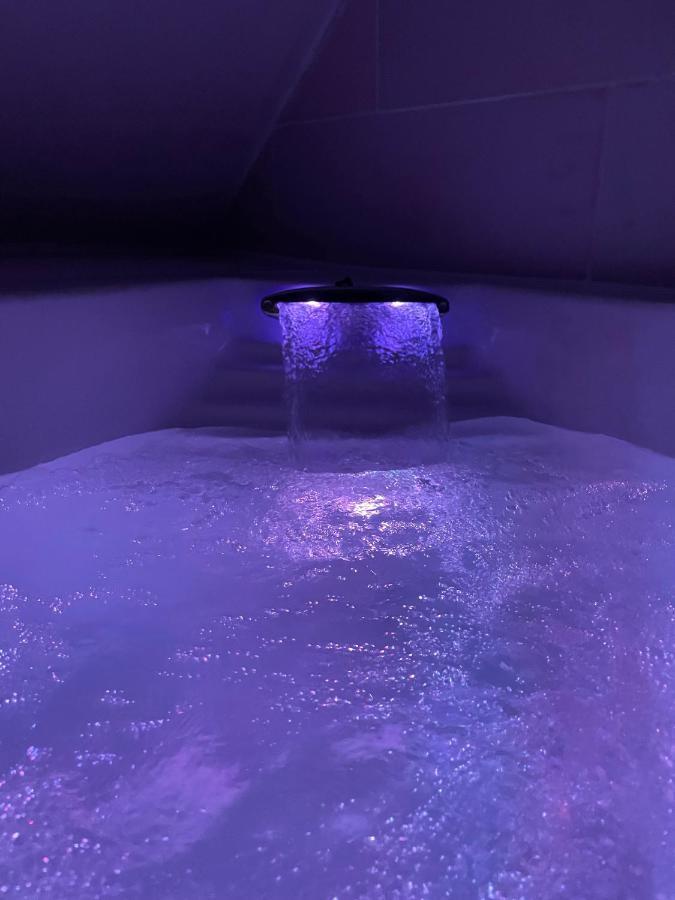 Le Nid d'Amour 2pers / wifi / sauna Houssen Extérieur photo